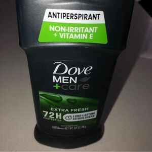 Dove Black and Green Antiperspirant with Vitamin E Lot of 4
